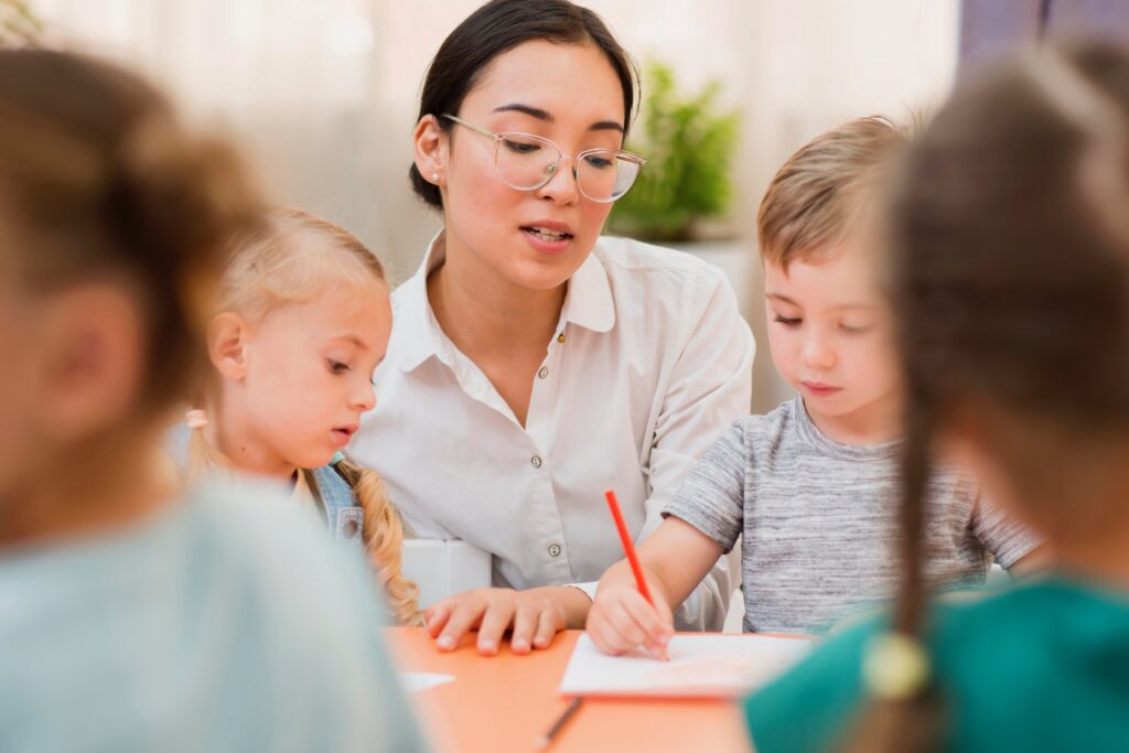 woman-communicating-with-her-students